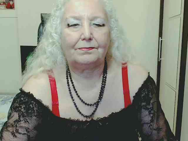Model: GrannyWants
