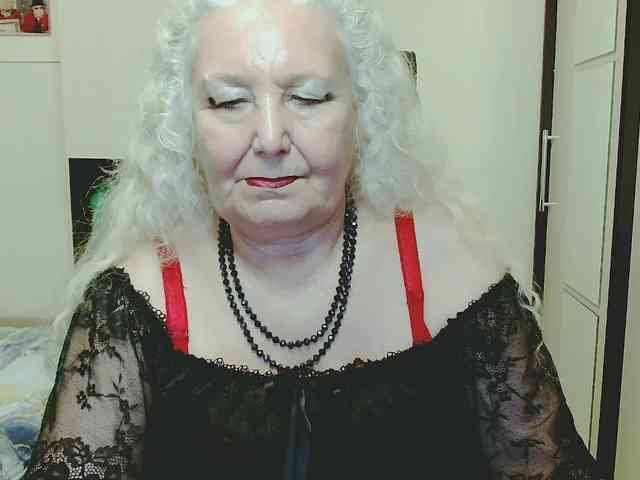 Model: GrannyWants