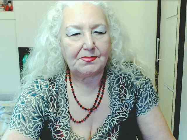 Model: GrannyWants
