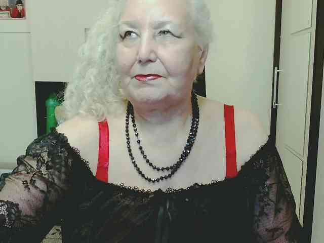 Model: GrannyWants