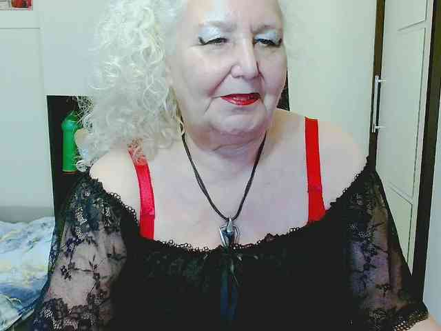 Model: GrannyWants