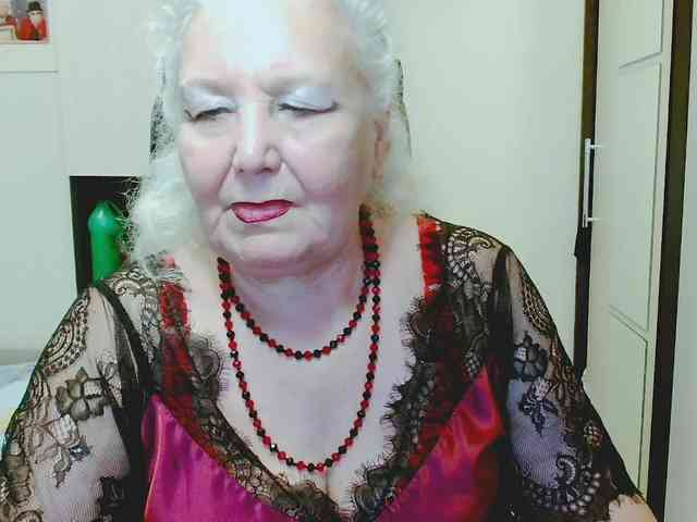 Model: GrannyWants