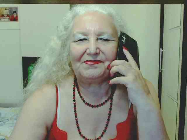 Model: GrannyWants