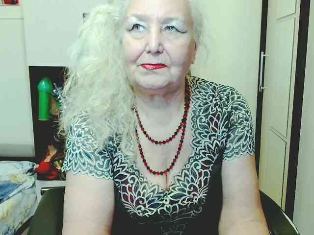 Model: GrannyWants