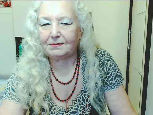Model: GrannyWants