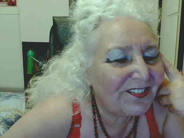 Model: GrannyWants