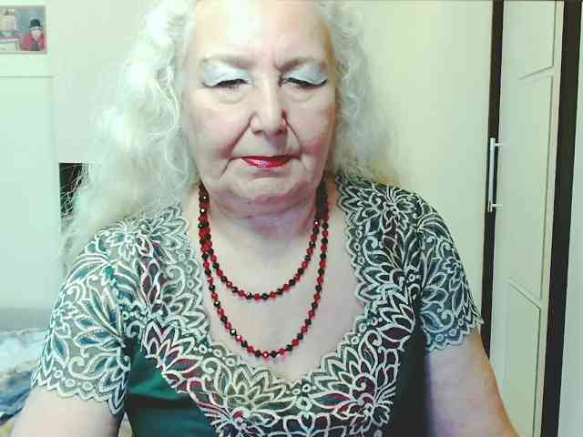 Model: GrannyWants