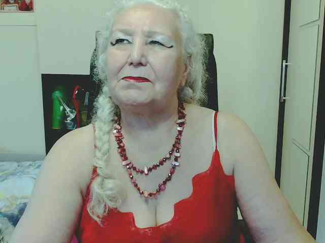 Model: GrannyWants