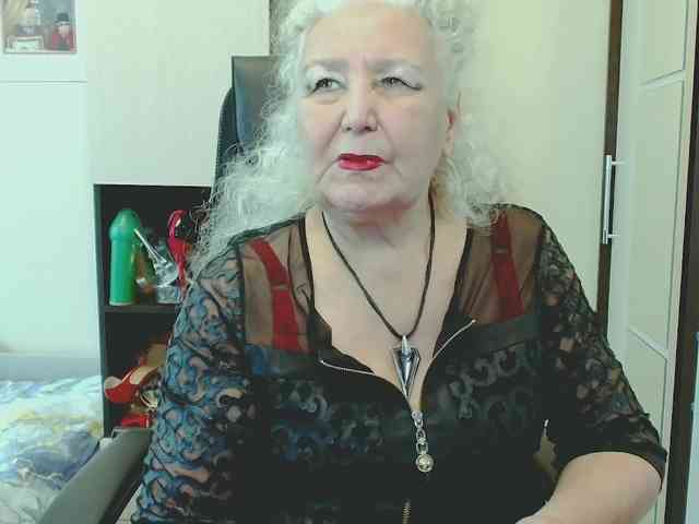 Model: GrannyWants
