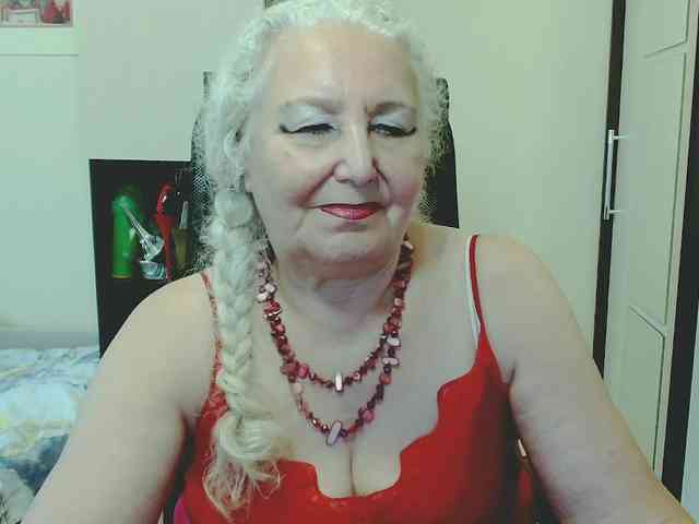 Model: GrannyWants