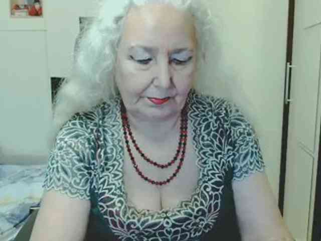 Model: GrannyWants