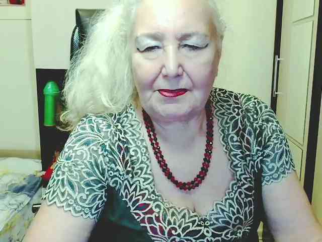 Model: GrannyWants