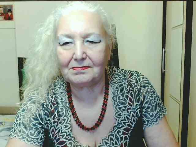 Model: GrannyWants