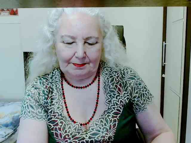 Model: GrannyWants