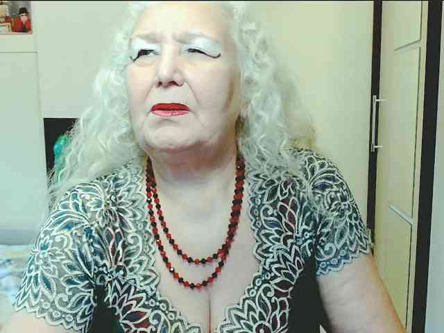 Model: GrannyWants