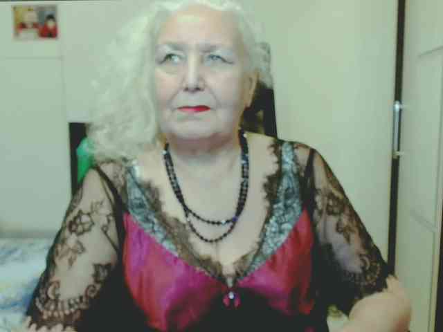 Model: GrannyWants