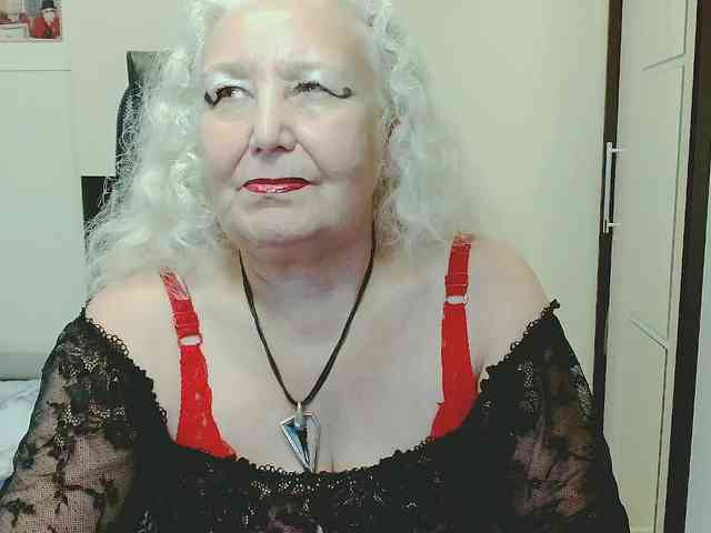 Model: GrannyWants