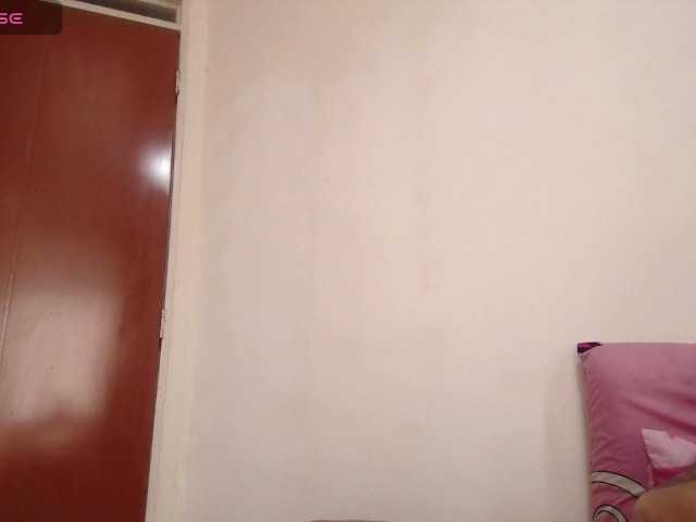emmaherby1 live webcam show