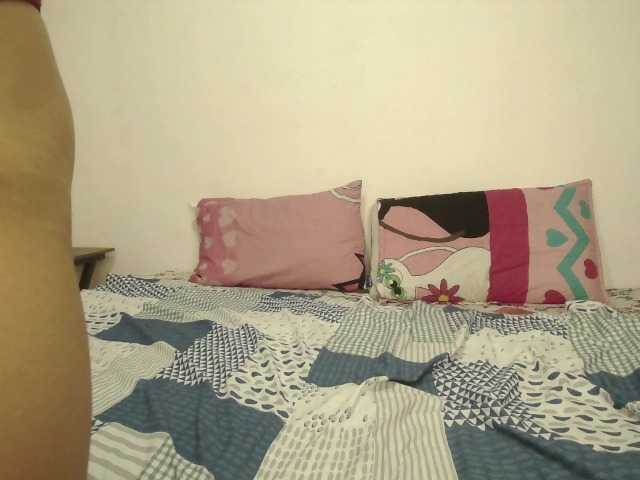 emmaherby1's BongaCams show and profile