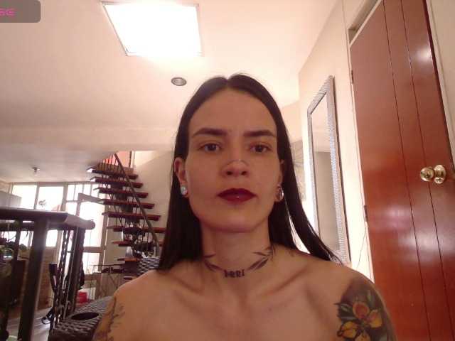 emmaherby1 live cam on BongaCams