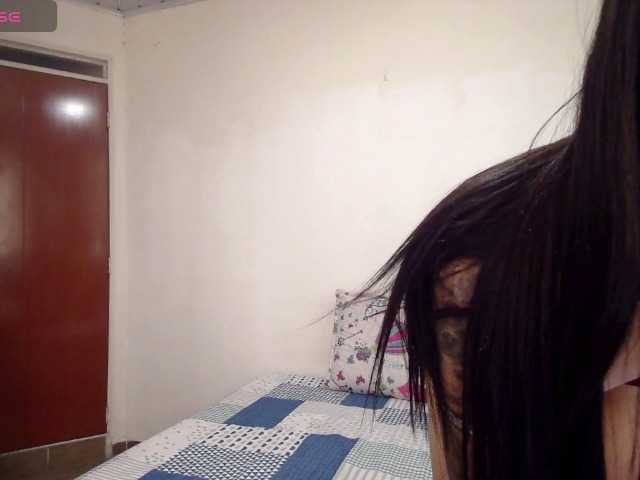 emmaherby1 live cam on BongaCams