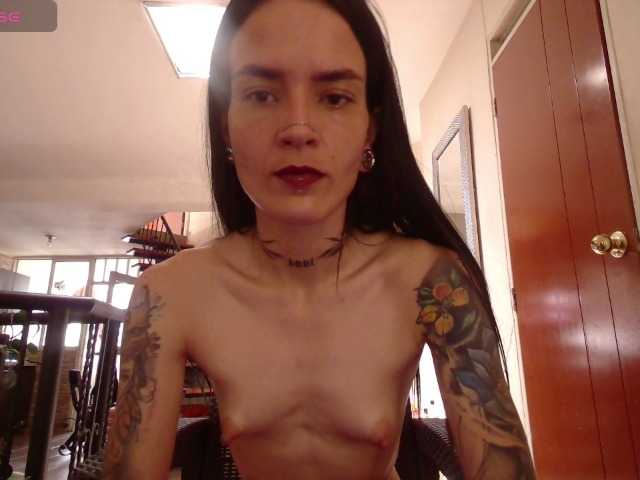 emmaherby1 live cam on BongaCams