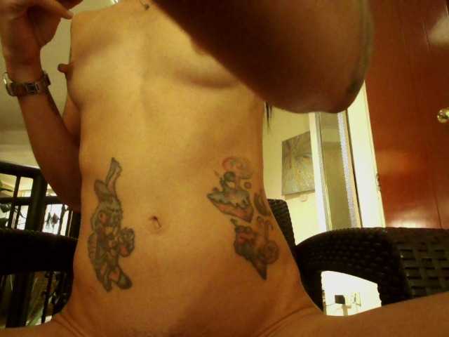 emmaherby1 live cam on BongaCams