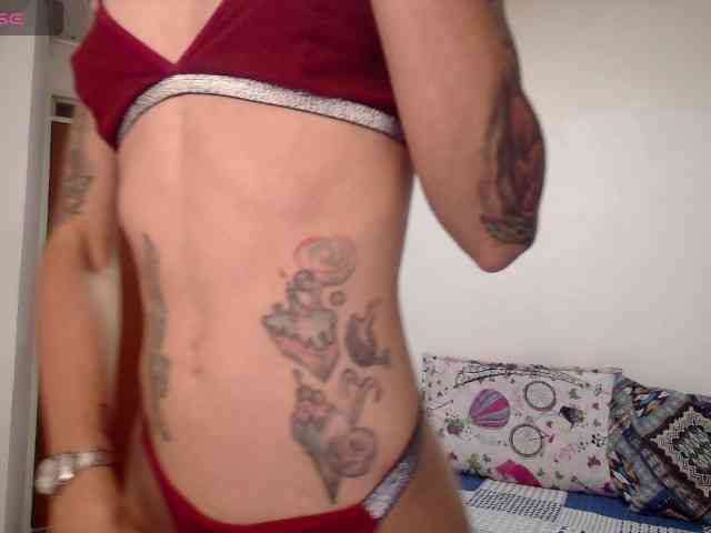EmmaHerby1 webcam