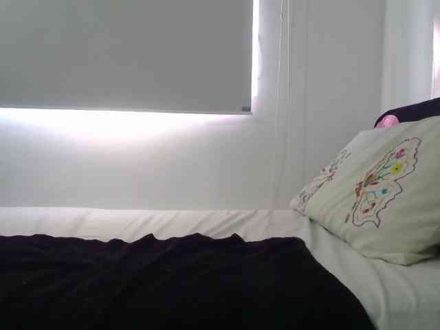 EmmaHerby1 webcam