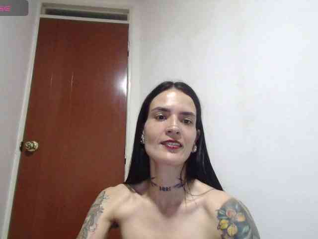 EmmaHerby1 webcam