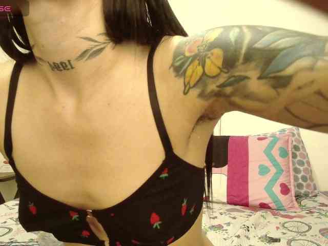 EmmaHerby1 webcam