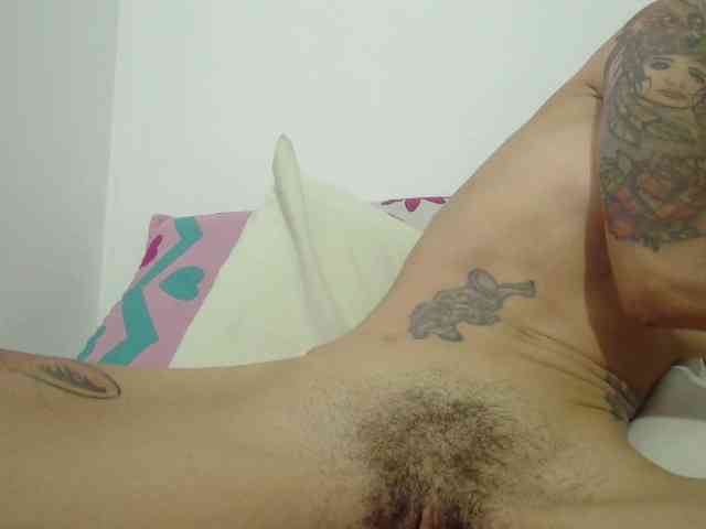 EmmaHerby1 webcam