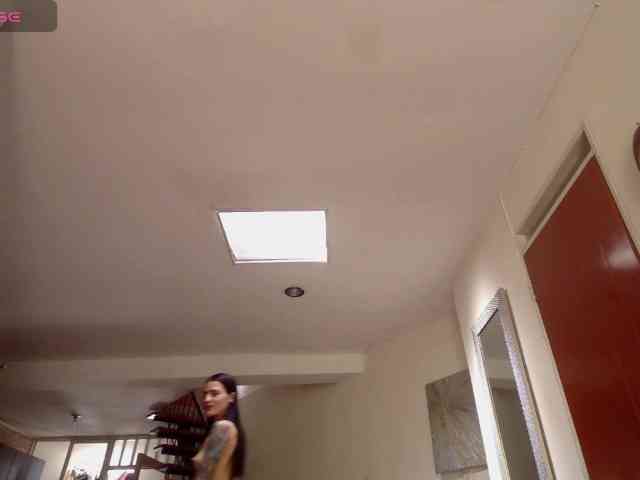 EmmaHerby1 webcam