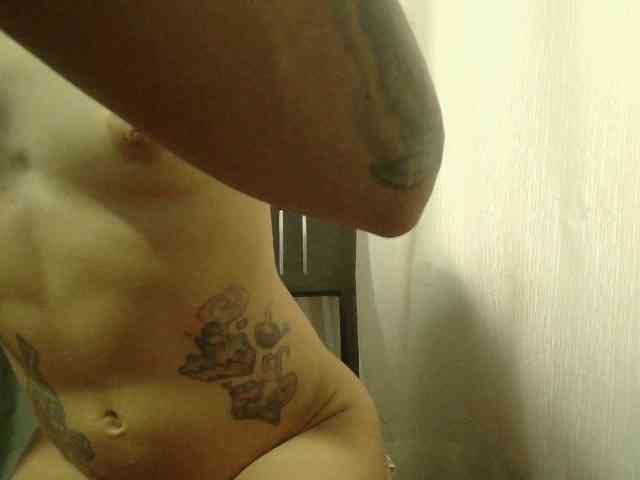EmmaHerby1 webcam