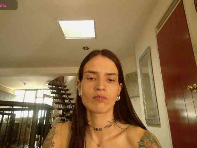 EmmaHerby1 webcam