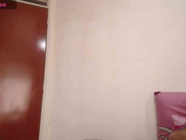 EmmaHerby1 webcam
