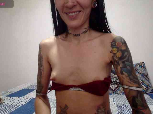 EmmaHerby1 webcam