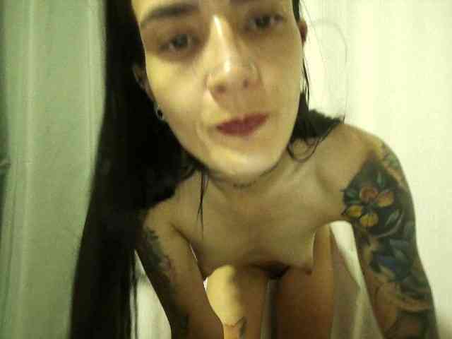 EmmaHerby1 webcam