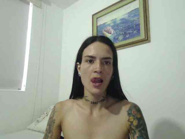 EmmaHerby1 webcam