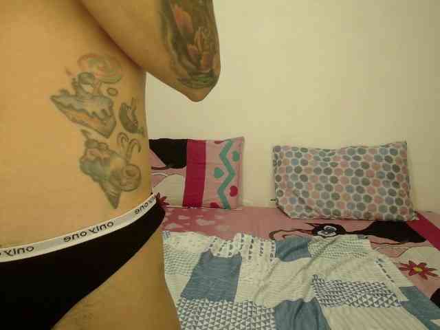 EmmaHerby1 webcam