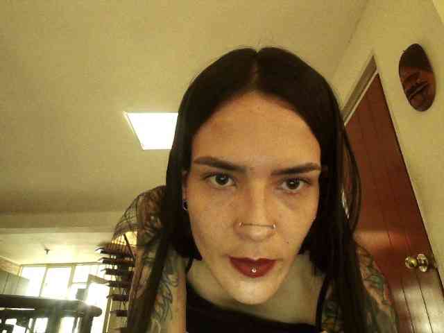 EmmaHerby1 webcam