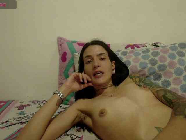 EmmaHerby1 webcam