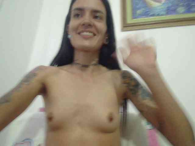 EmmaHerby1 webcam