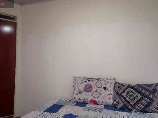 EmmaHerby1 webcam