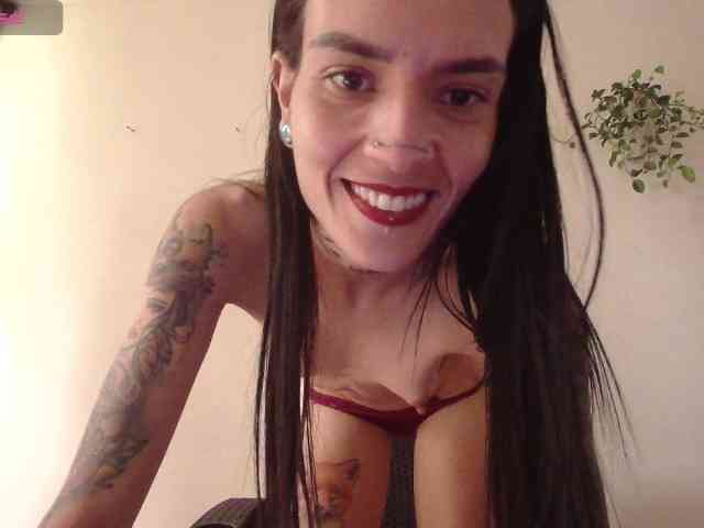 EmmaHerby1 webcam