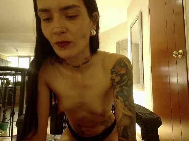 EmmaHerby1 webcam