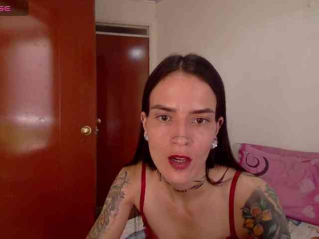 EmmaHerby1 webcam