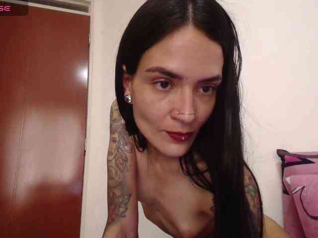 EmmaHerby1 webcam
