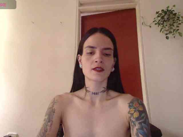 EmmaHerby1 webcam
