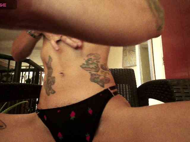 EmmaHerby1 webcam